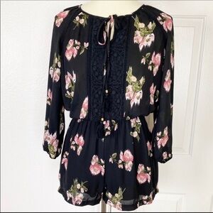 DR2 Floral Romper Black Size S